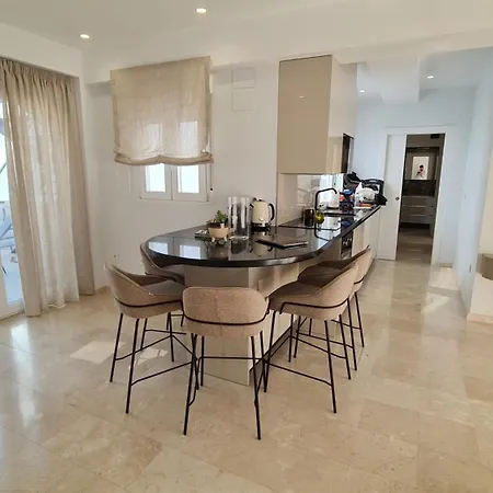Navas 402 Atico & Pool Alhambra Views Апартаменты *