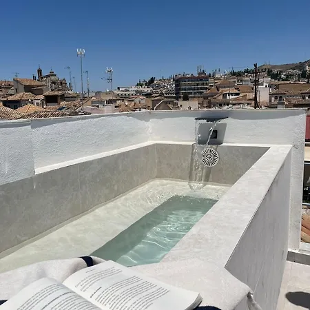 Апартаменты Navas 402 Atico & Pool Alhambra Views