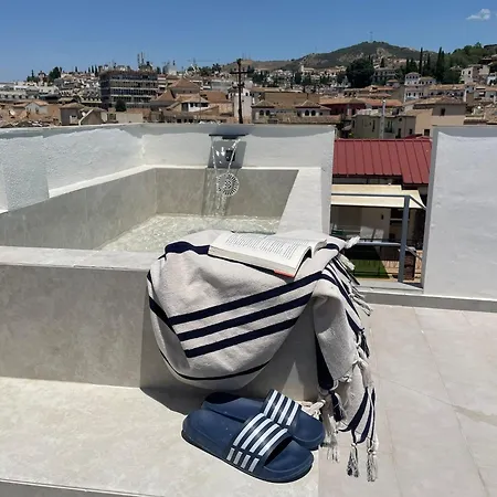 Апартаменты Navas 402 Atico & Pool Alhambra Views