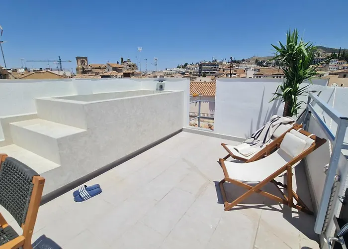 Navas 402 Atico & Pool Alhambra Views * Гранада