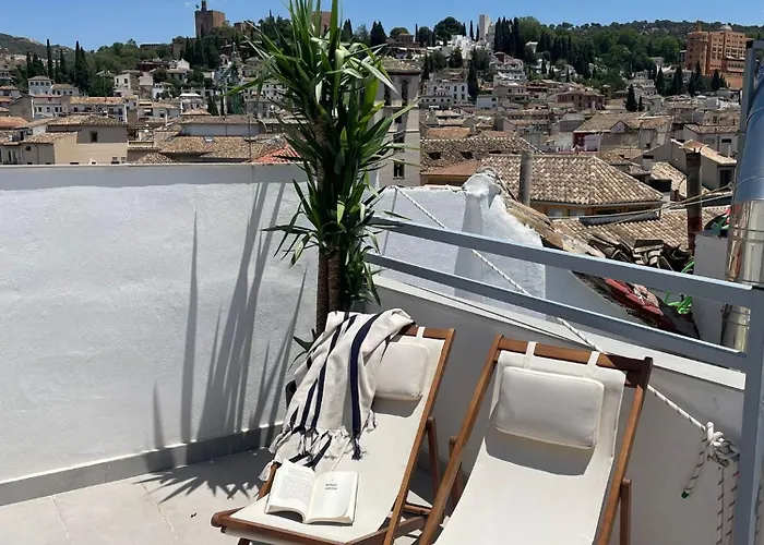 Navas 402 Atico & Pool Alhambra Views * Гранада