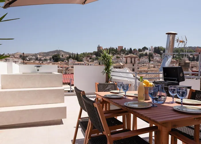 Апартаменты Navas 402 Atico & Pool Alhambra Views